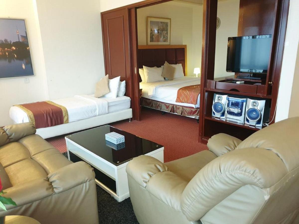 Victory Apartment Berjaya Times Square Kl Kuala Lumpur Exteriör bild